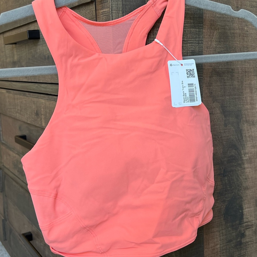 Lululemon Women’s Coral Mesh-Back Train Bra